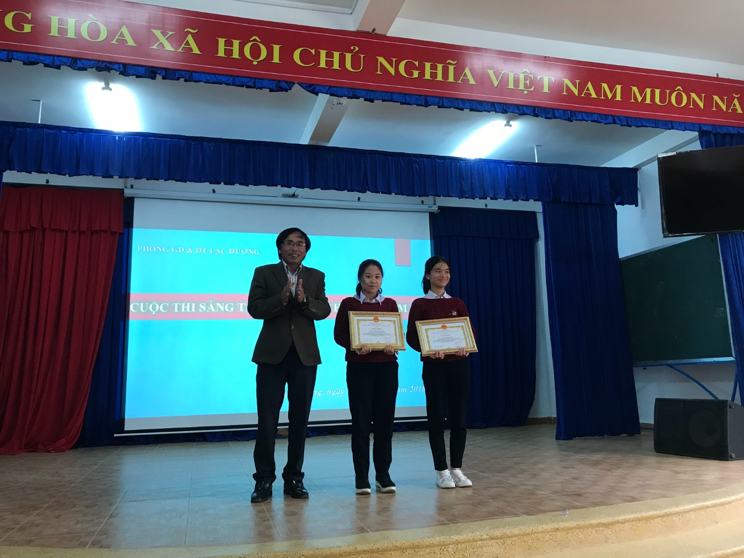 HINH ẢNH NHÀ TRƯỜNG