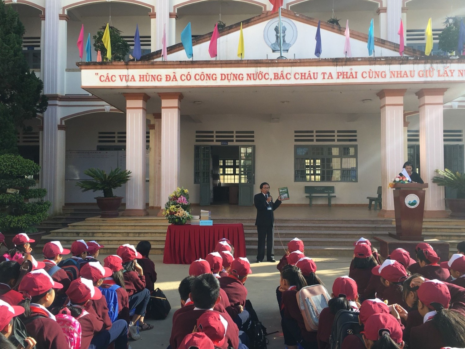 HINH ẢNH NHÀ TRƯỜNG